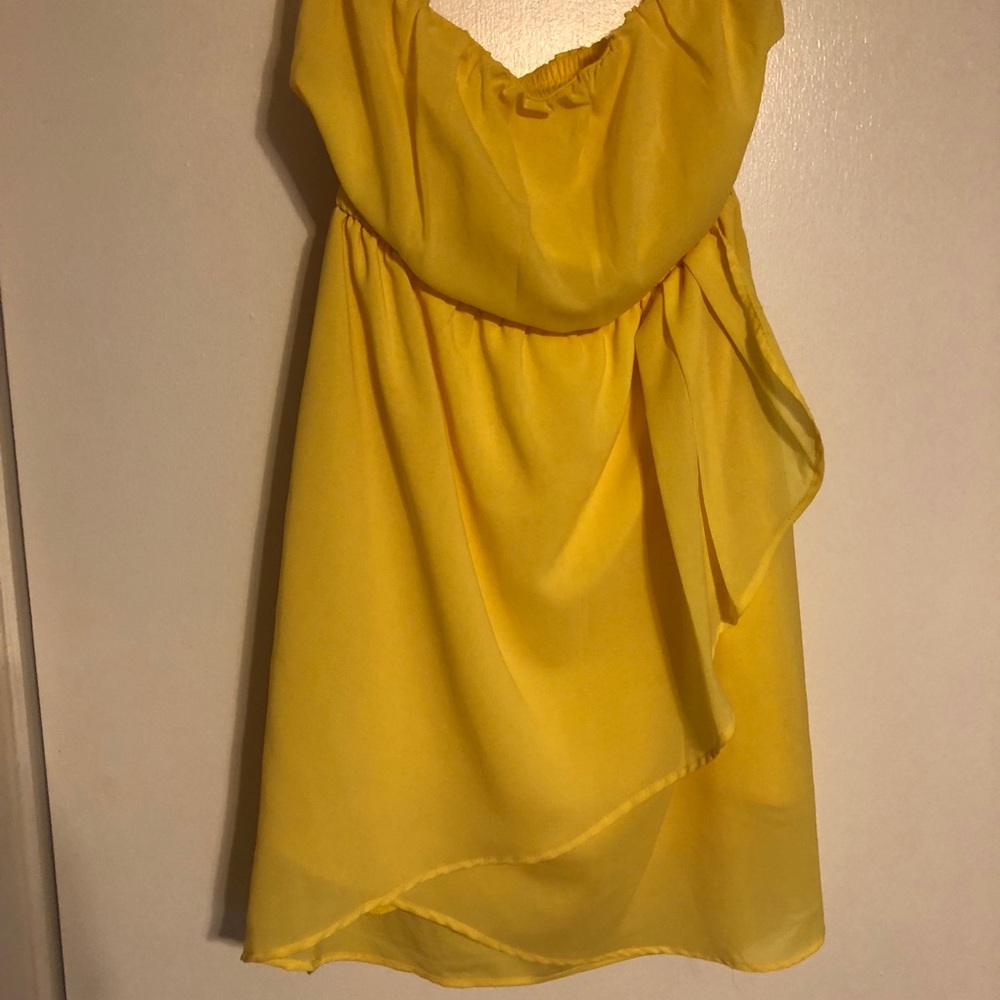 Strapless dress